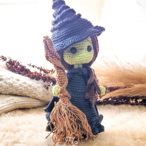 Patrón Amigurumi Elphaba | Muñeca Crochet Inspirada en Wicked | PDF en Español